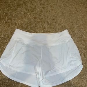 White lululemon speed ups 4”